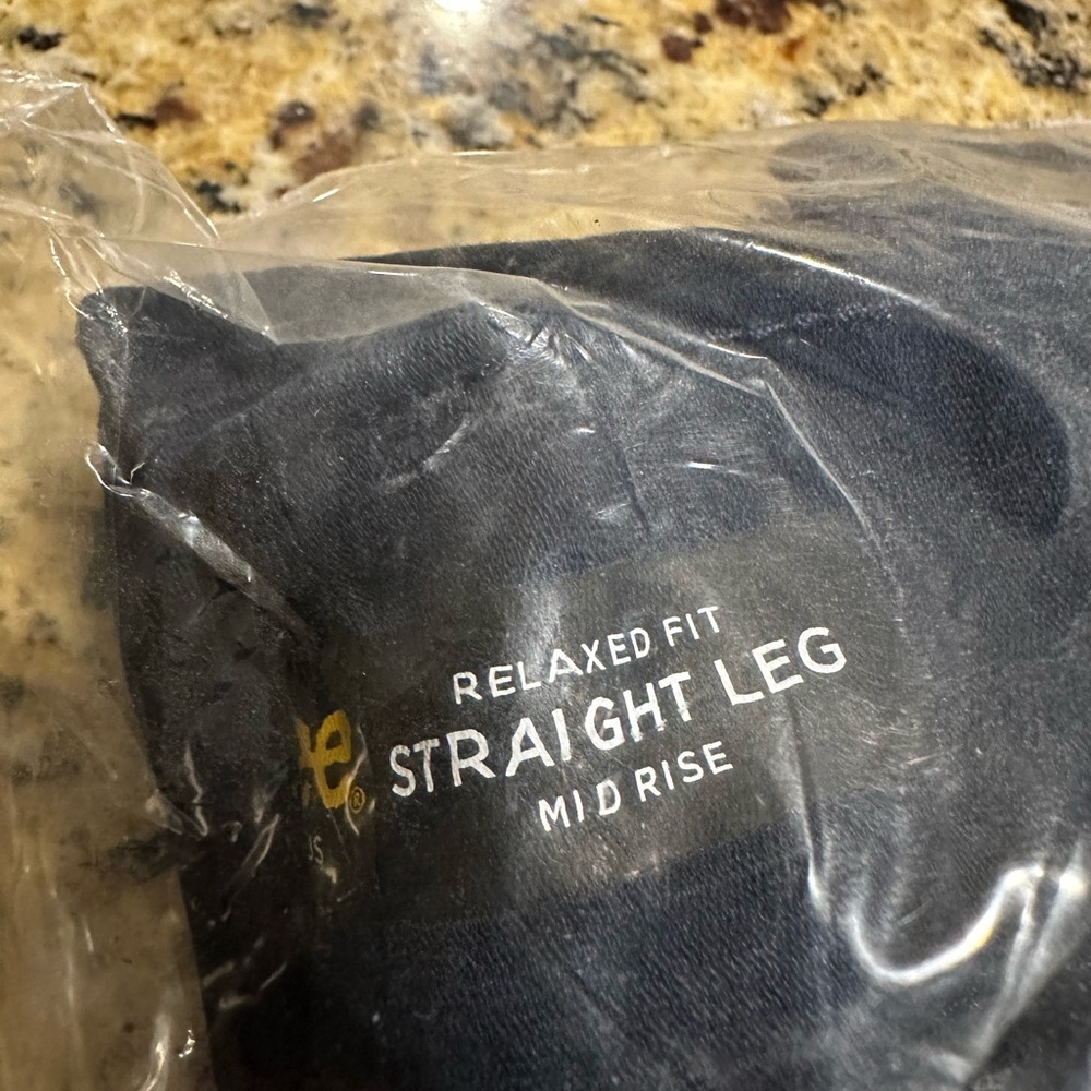 Lee Straight Leg 24W Petite Pants